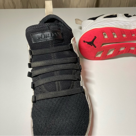 Nike Air Jordan Formula 23 Mid White Black Red Trainer 881470-009 Youth Size 5Y - Picture 6 of 15